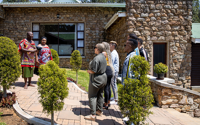 Presenter Search on 3 contestants in Swaziland Presenter Search on 3 contestants in Swaziland